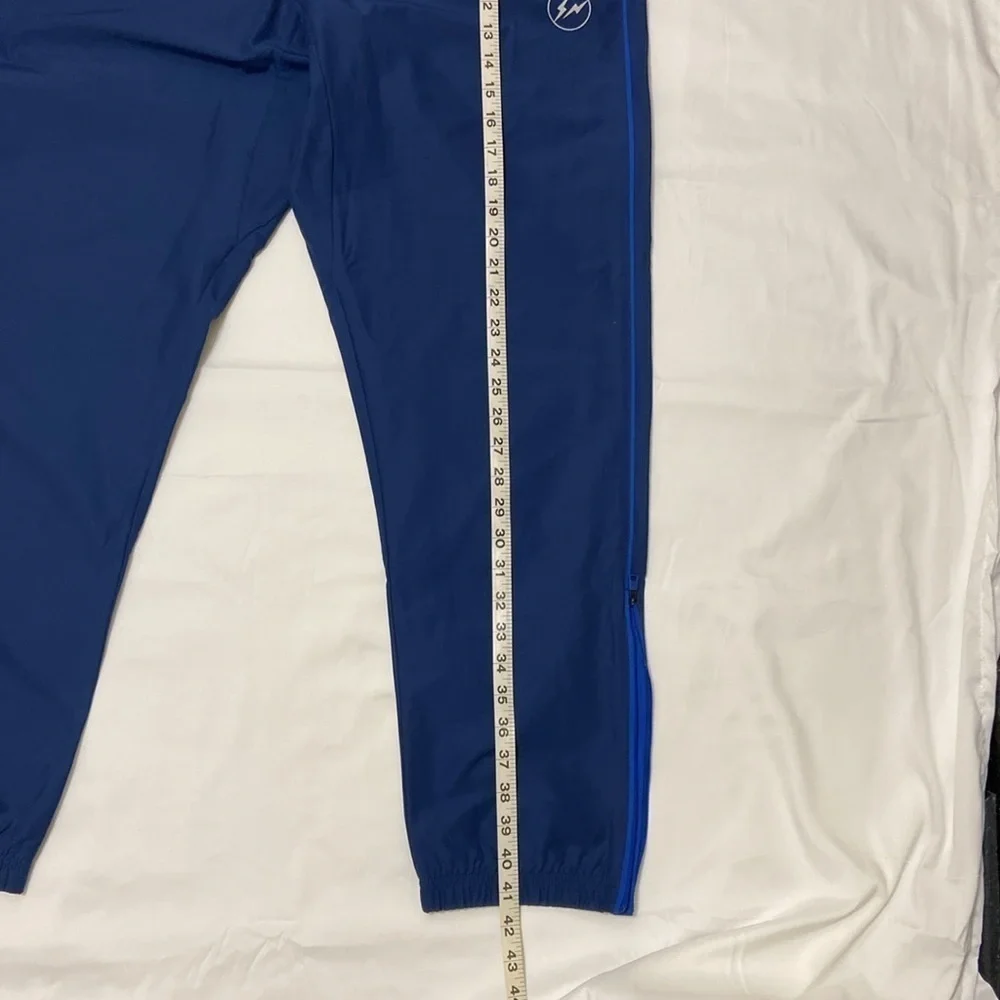 JORDAN MEN BLUE ELASTIC WAIST STANDARD FIT LONG TRACK PANT